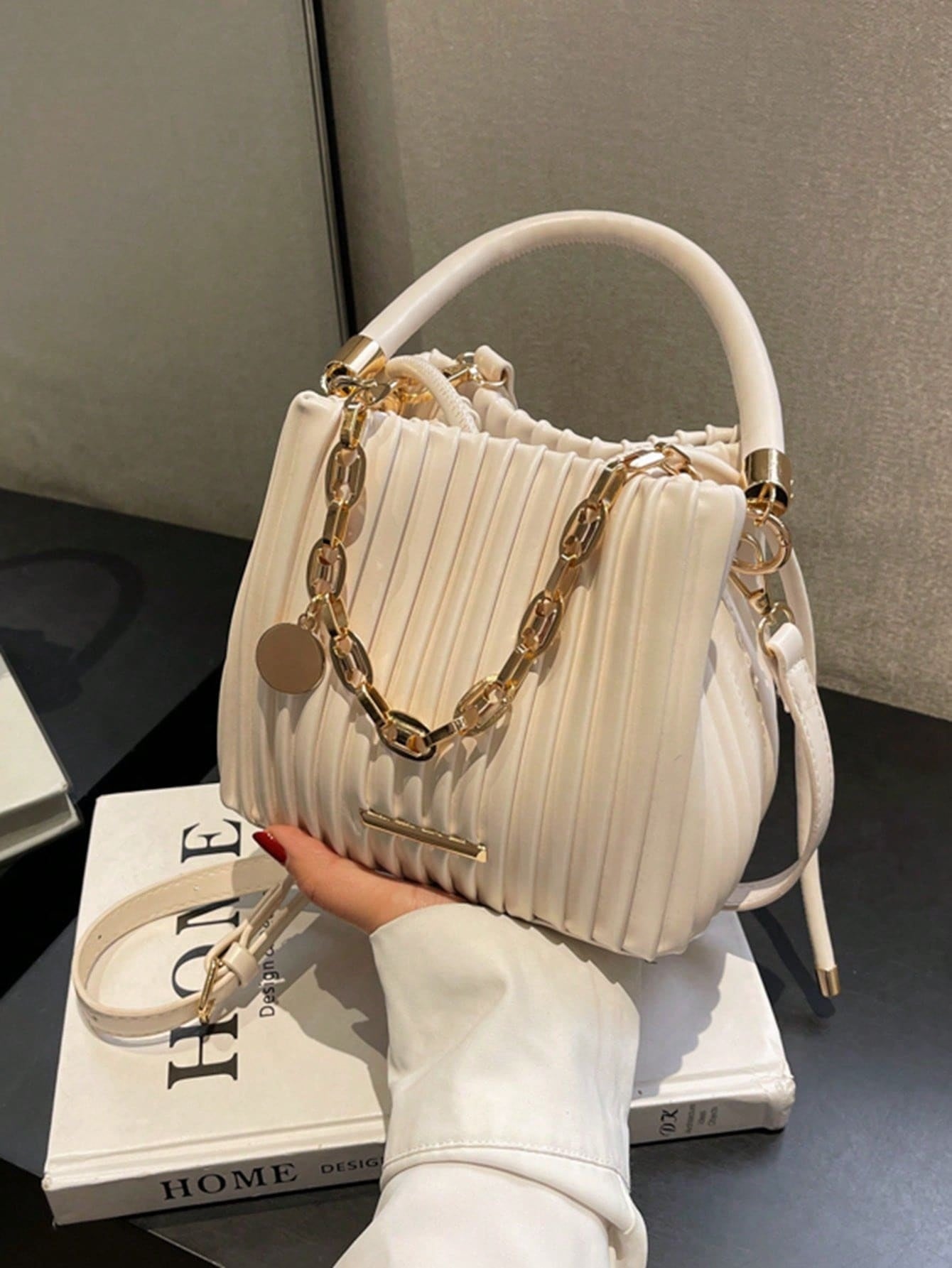 Handbag Pleated Bag Women  Fashion Chain Niche Bucket Bag Personality Shoulder Messenger Bag